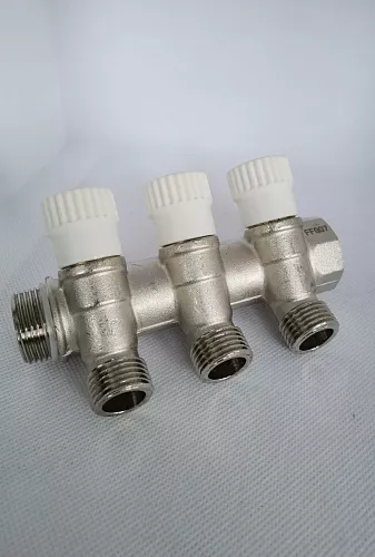 Коллектор TIM с вентилями 135° никелированный под плоскую прокладку 3/4*1/2 4 вых