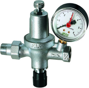 Редуктор FAR автоматический 1/2" с манометром 0-6 бар