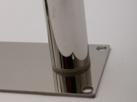 Поручень настенный откидной Aquatek 620*230 мм