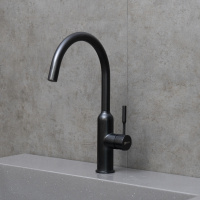 Смеситель Lemark Expert LM5079BL для кухни с поворотным изливом