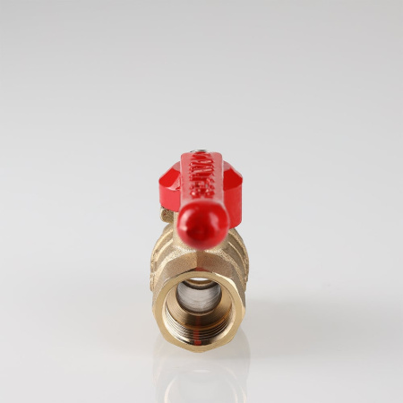 Кран шаровой Valtec Стандарт без покрытия с флажковой рукояткой и внутренней резьбой 1"