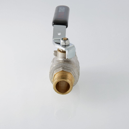 Кран шаровой Valtec Perfect с флажковой рукояткой и внутренней–наружной резьбой 1 1/4"