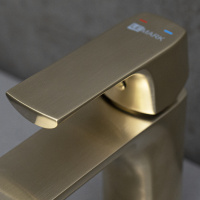 Смеситель Lemark Ursus LM7206BG для раковины монолитный