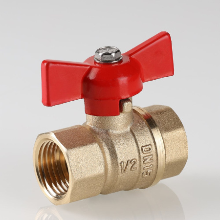 Кран шаровой Valtec Стандарт без покрытия с ручкой-бабочкой и внутренней резьбой 1/2"