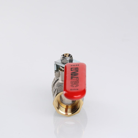 Кран шаровой Valtec Base с флажковой рукояткой и внутренней резьбой 4"