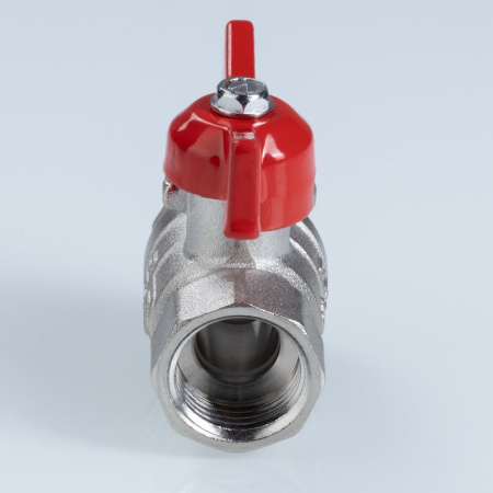 Шаровой кран Valtec Стандарт никелированный (ГОСТ) c ручкой-бабочкой и внутренней резьбой 3/4"