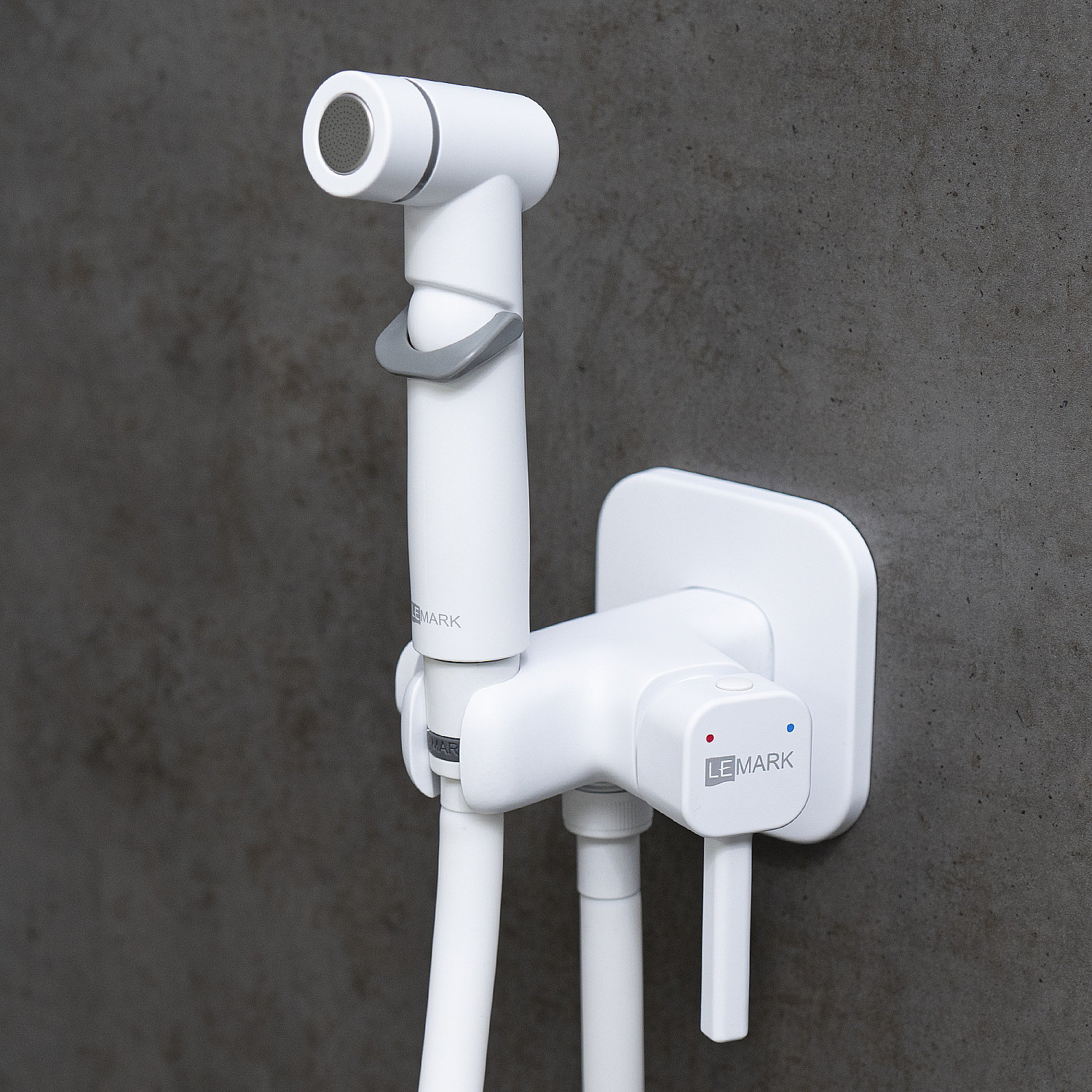 Смеситель Lemark Solo LM7165MW с гигиеническим душем встраиваемый