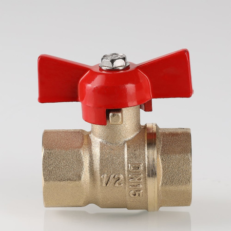 Кран шаровой Valtec Стандарт без покрытия с ручкой-бабочкой и внутренней резьбой 1/2"