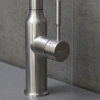 Смеситель Lemark Expert LM5085S для кухни с вытягивающимся поворотным изливом