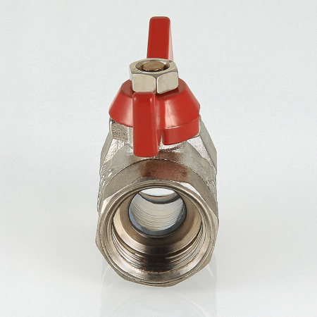 Кран шаровой Valtec Compact с ручкой-бабочкой и внутренней резьбой 1/2"