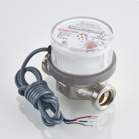 Водосчетчик Valtec универсальный с импульсным выходом без сгонов 1/2", 80 мм