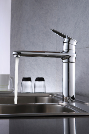 Смеситель Lemark Status LM4404C для кухни/раковины