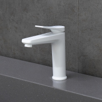 Смеситель Lemark Bronx LM3706MW для раковины монолитный