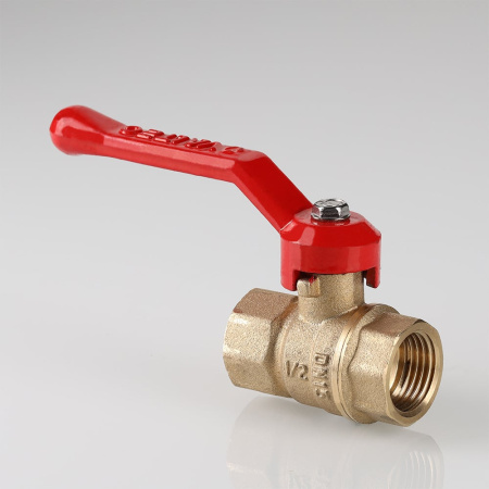 Кран шаровой Valtec Стандарт без покрытия с флажковой рукояткой и внутренней резьбой 1"