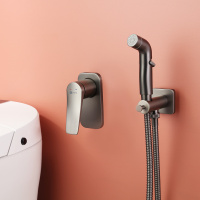 Смеситель Lemark Bronx LM3719GM с гигиеническим душем встраиваемый