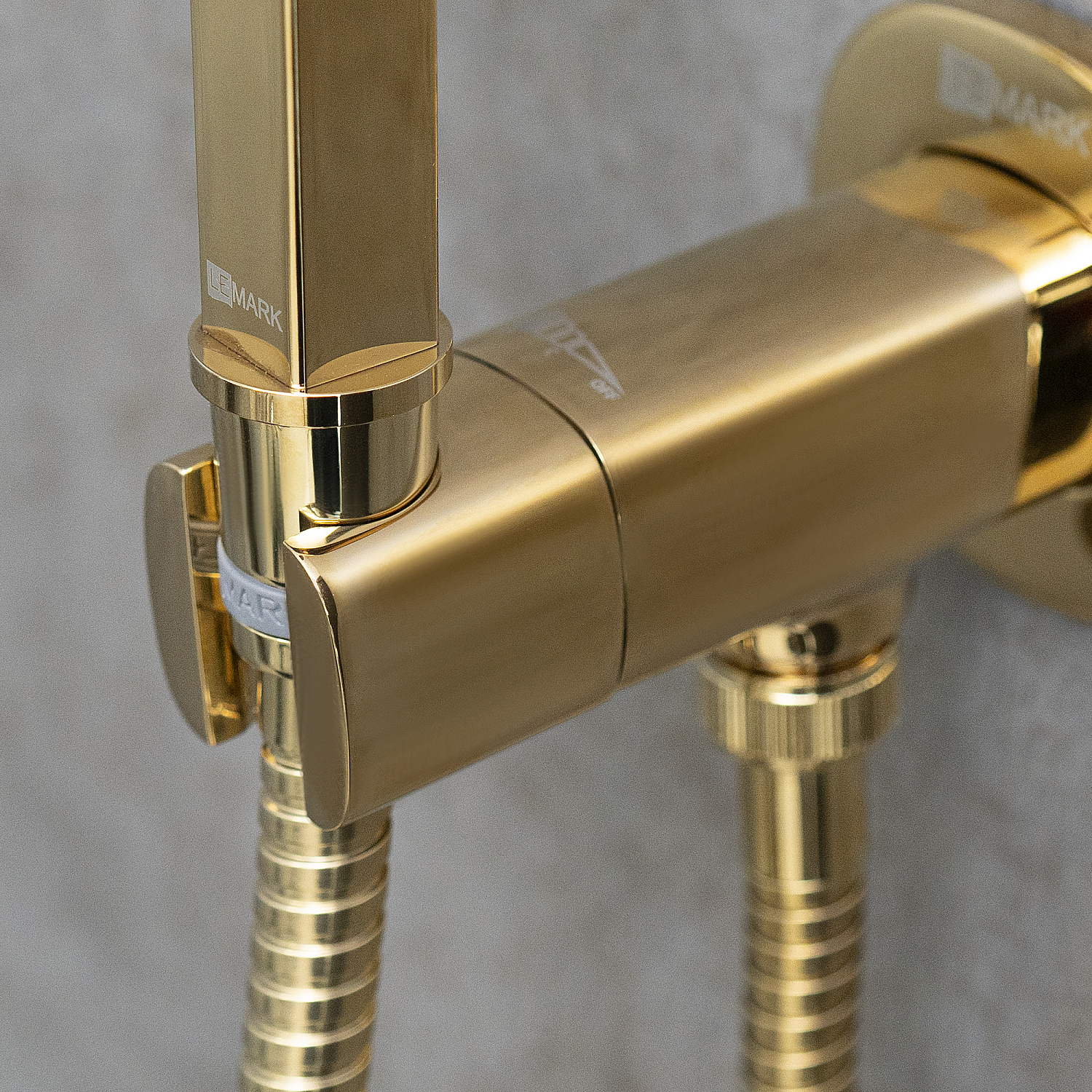 Смеситель Lemark Solo LM7172G с гигиеническим душем встраиваемый