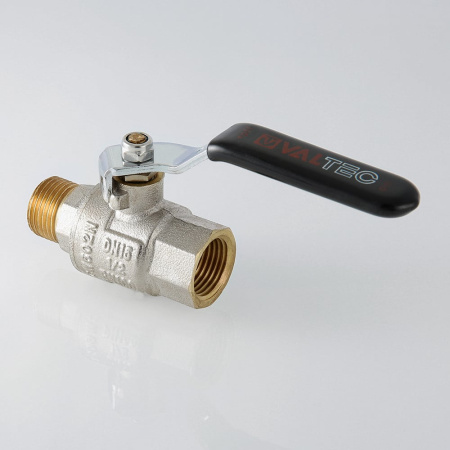 Кран шаровой Valtec Perfect с флажковой рукояткой и внутренней–наружной резьбой 1 1/4"